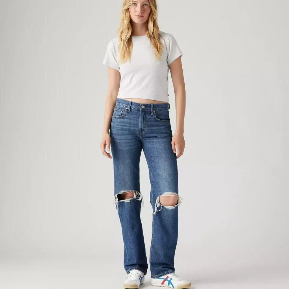 NWT Levi's Low Pro Distressed Jeans, Size 27